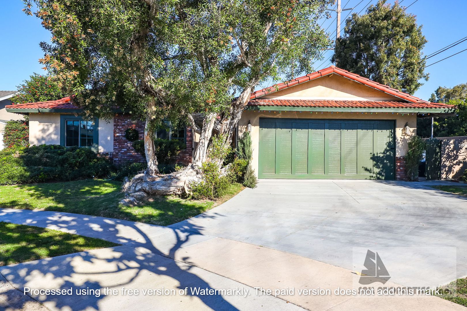Fountain Valley House: 10485 Parakeet Cir