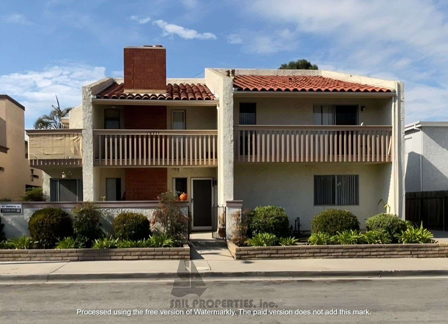 Huntington Beach Apartment: 16711 Sims Street