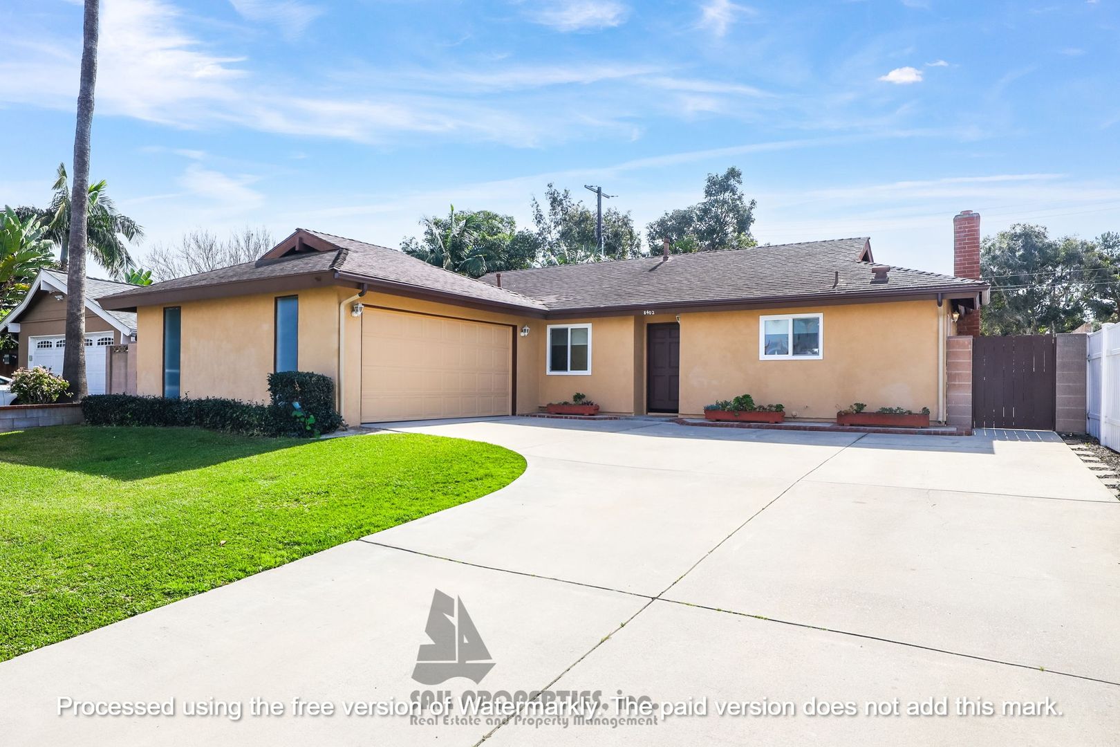 Huntington Beach House: 8402 Friesland Drive