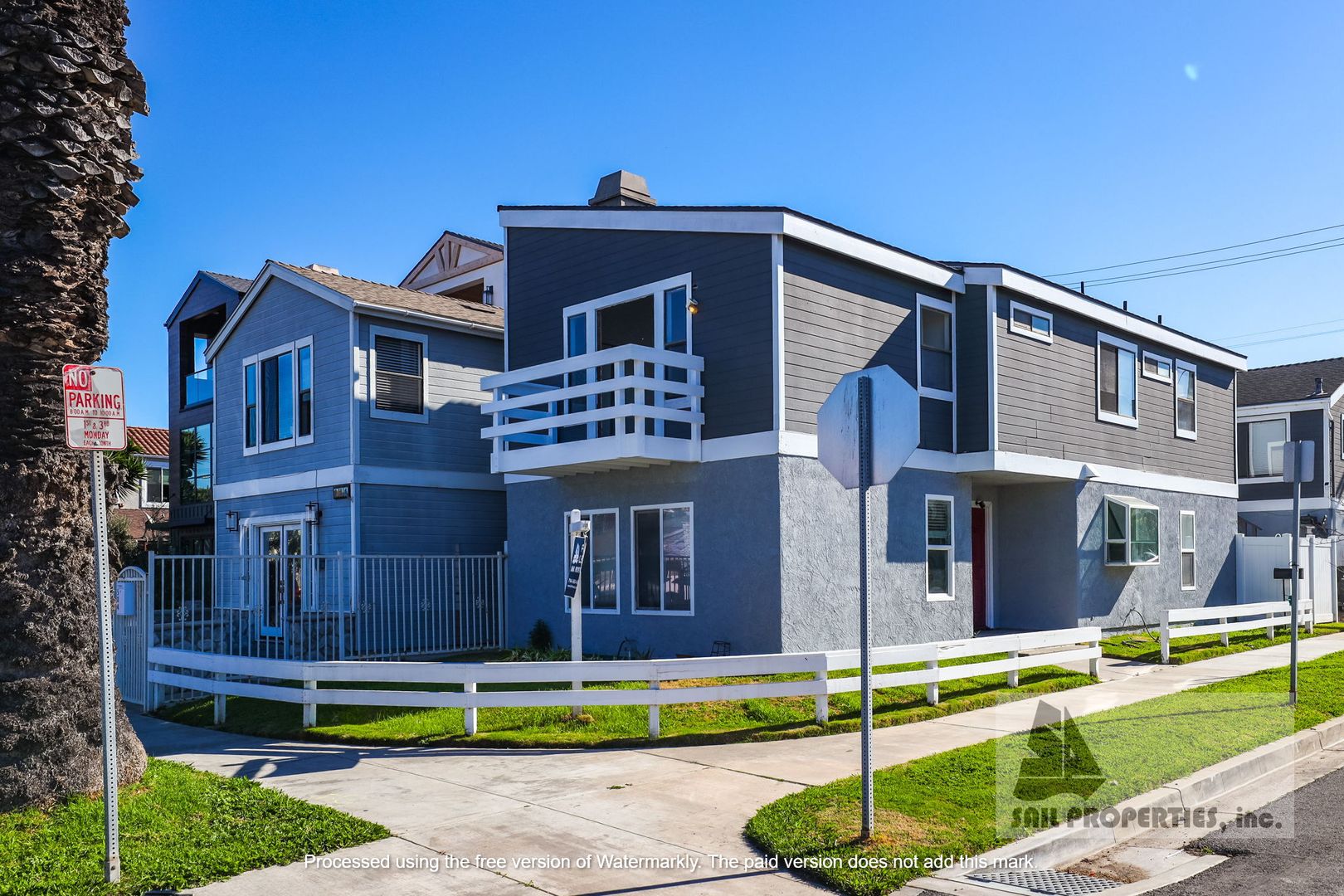 Huntington Beach Apartment: 502 12th St