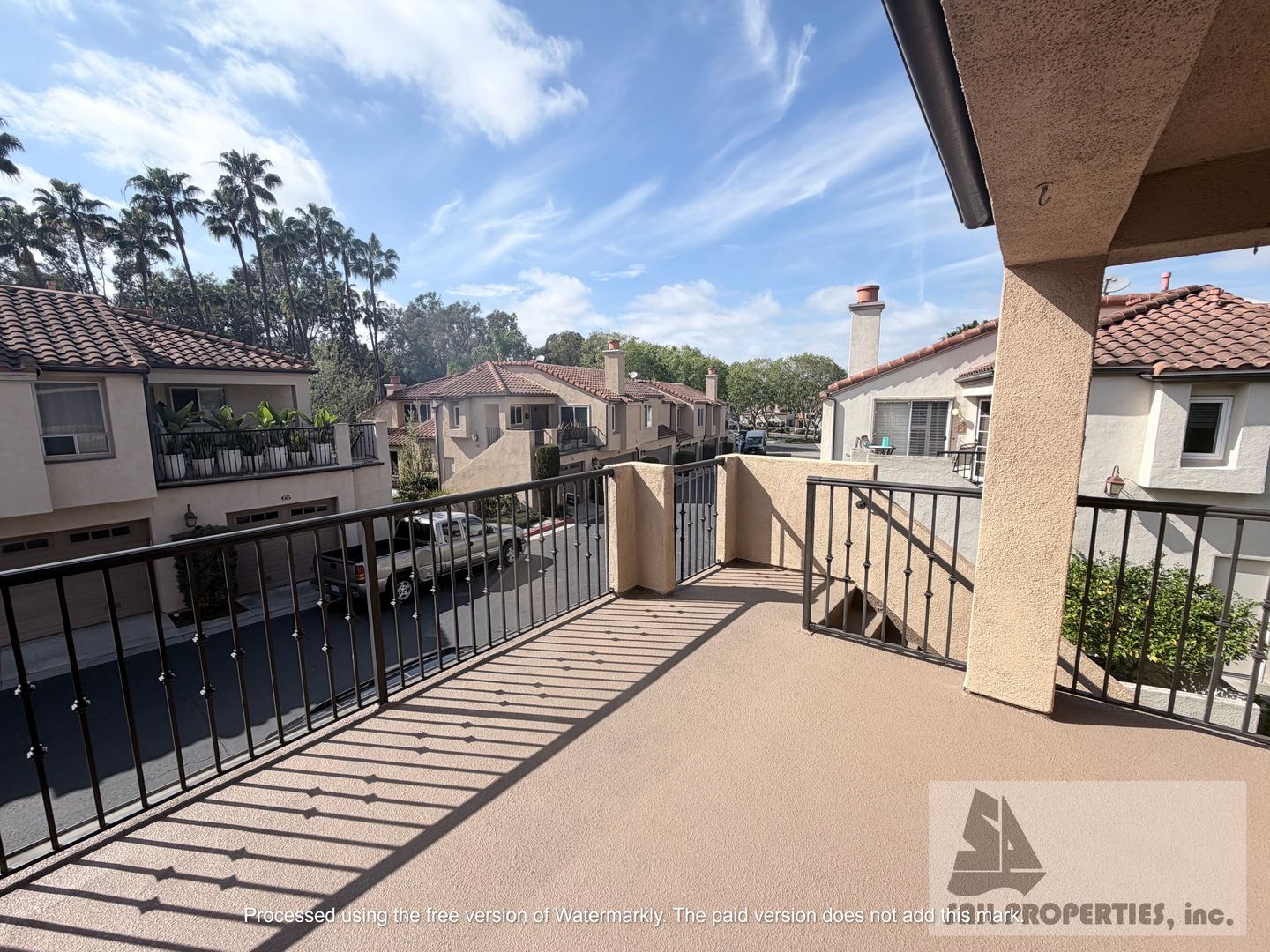 Newport Beach Townhome: 56 Corsica Dr