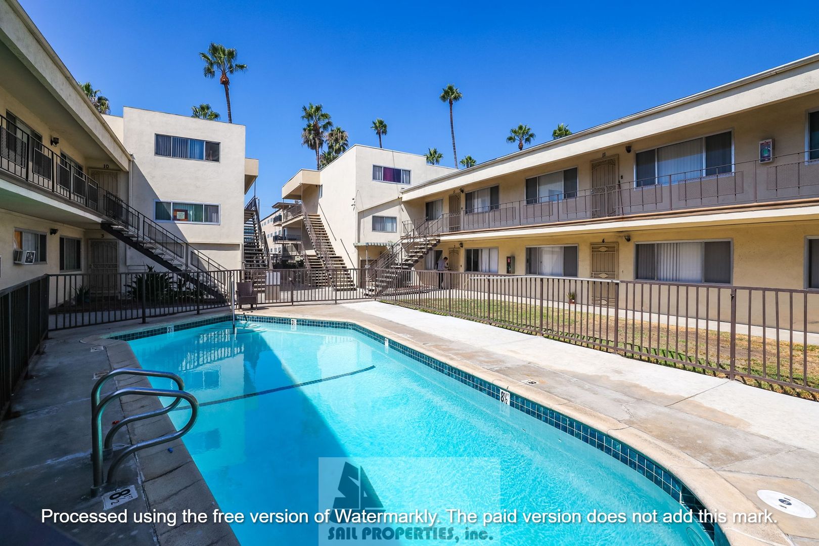 Long Beach Apartment: 3430 Elm Ave