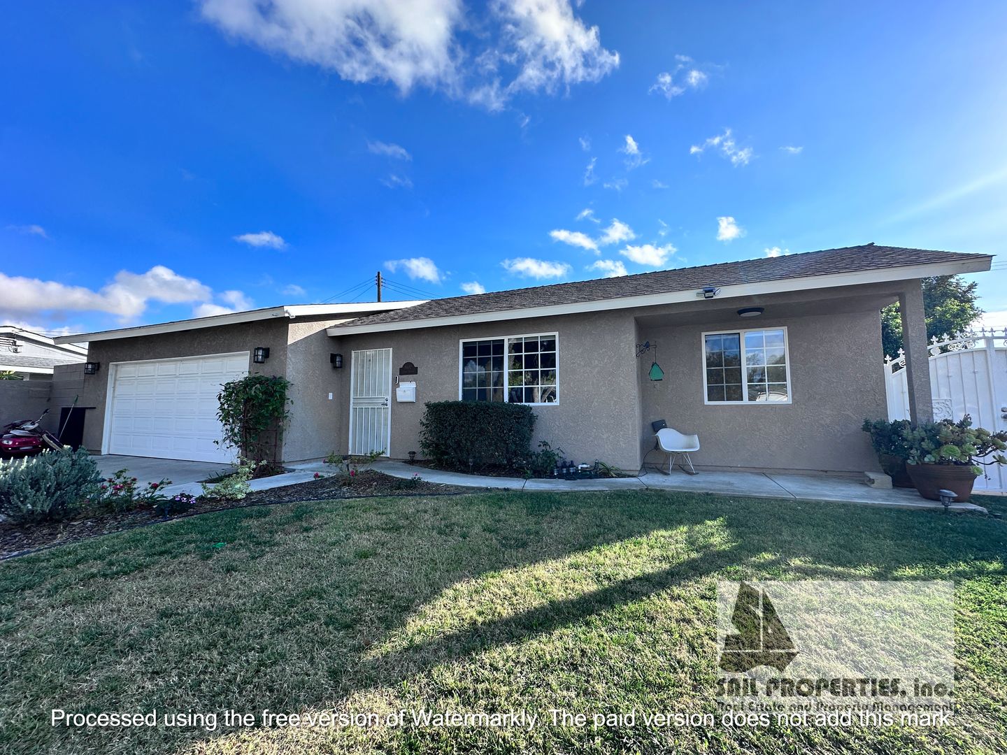 Huntington Beach House: 8682 Camel Circle