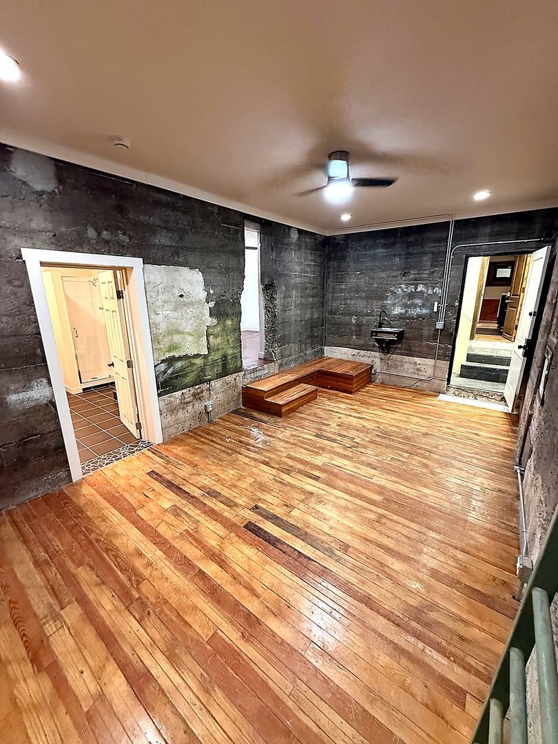 El Paso Apartment: 1715 & 1717 N. Stanton
