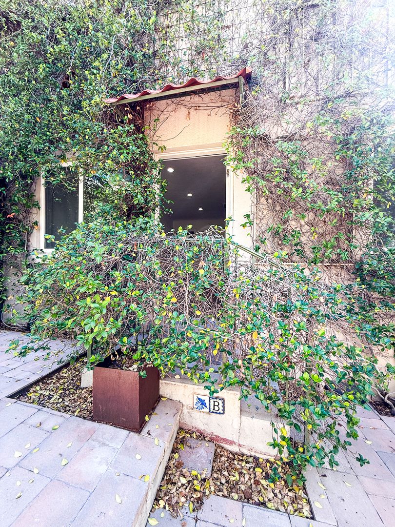 El Paso Apartment: 1916 N. Mesa