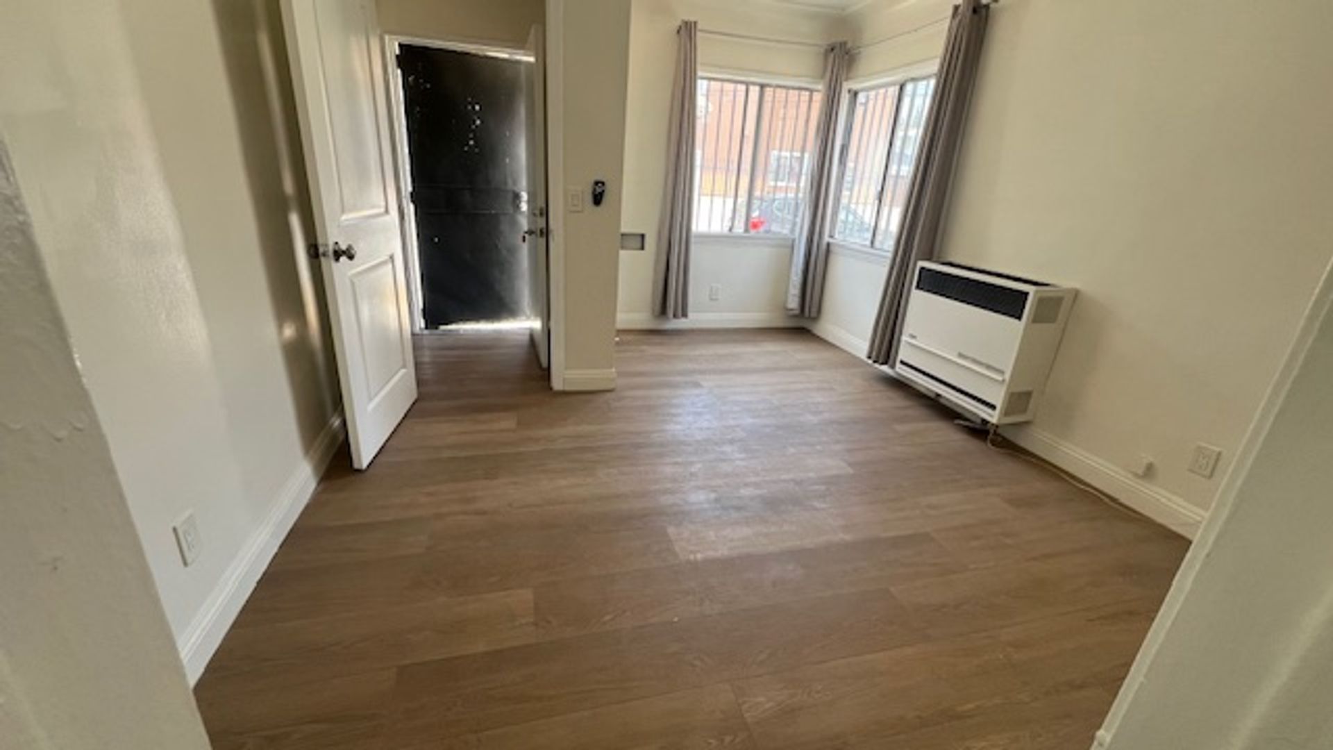 Huntington park Apartment: 7110 Malabar st