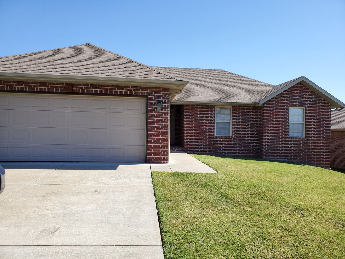 Springfield House: 3534 Juniper St