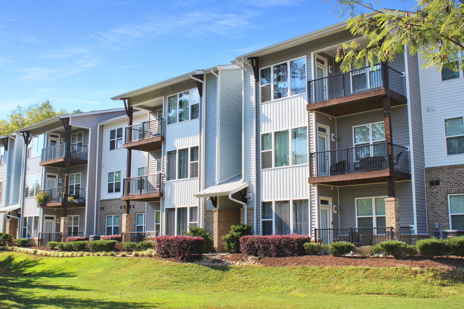 Raleigh Apartment: 4720 Louisburg Road