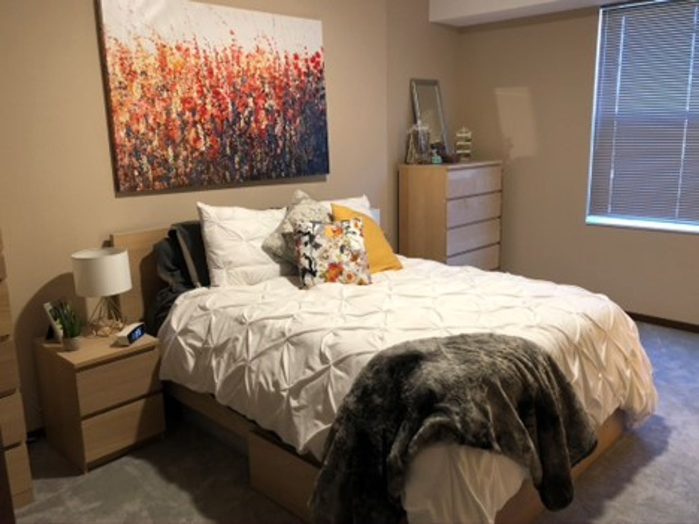 Saint Paul Apartment: 1880 Old Hudson Road