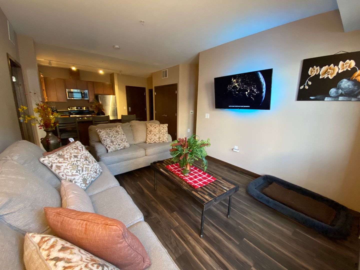 Saint Paul Apartment: 1880 Old Hudson Road