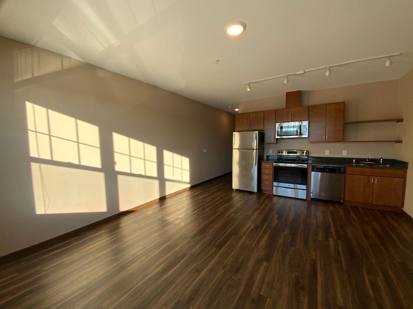 Saint Paul Apartment: 1880 Old Hudson Road