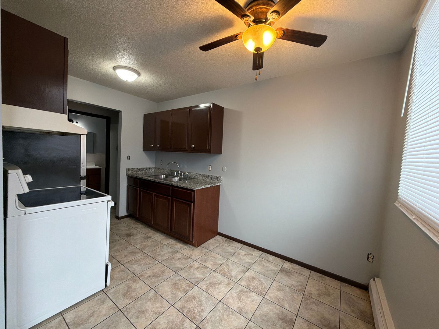 Saint Paul Apartment: 1542 Marion Street