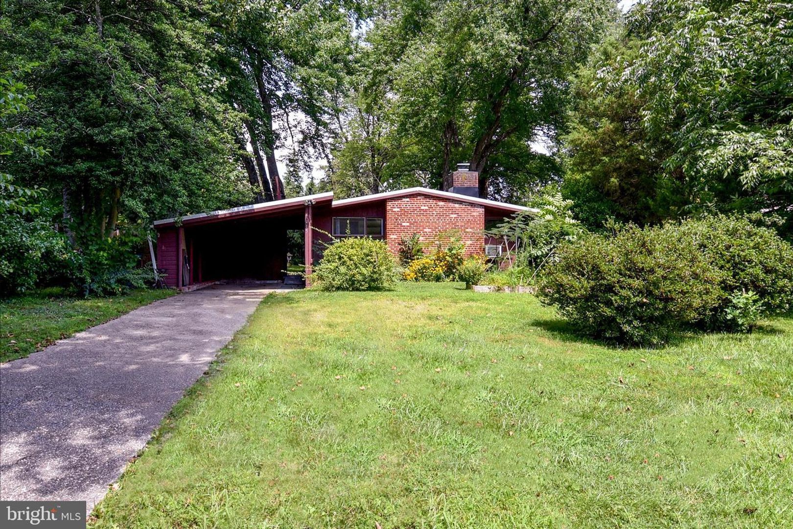 Falls Church House: 3415 Gallows Road