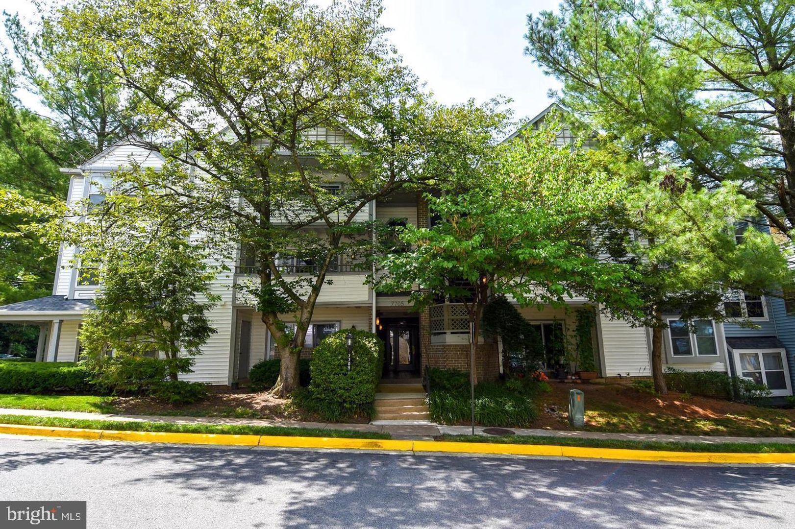 Annandale Condo: 7705 Lafayette Forest Drive