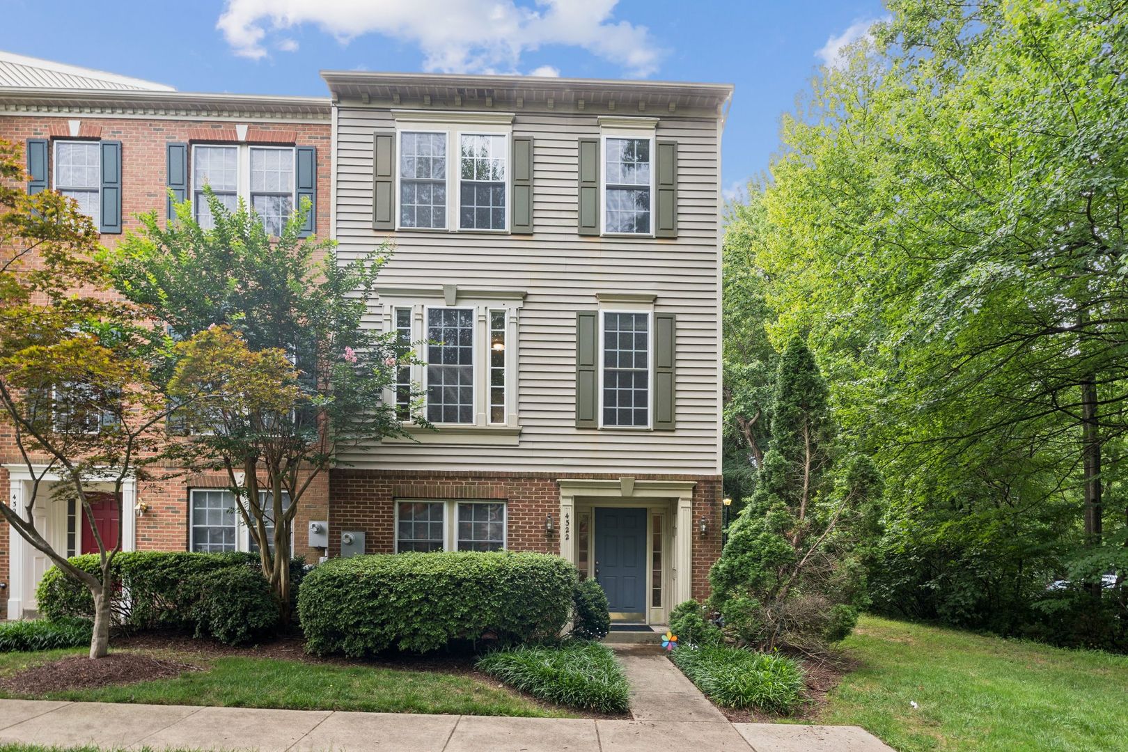 Fairfax Townhome: 4322 Thomas Brigade Lane