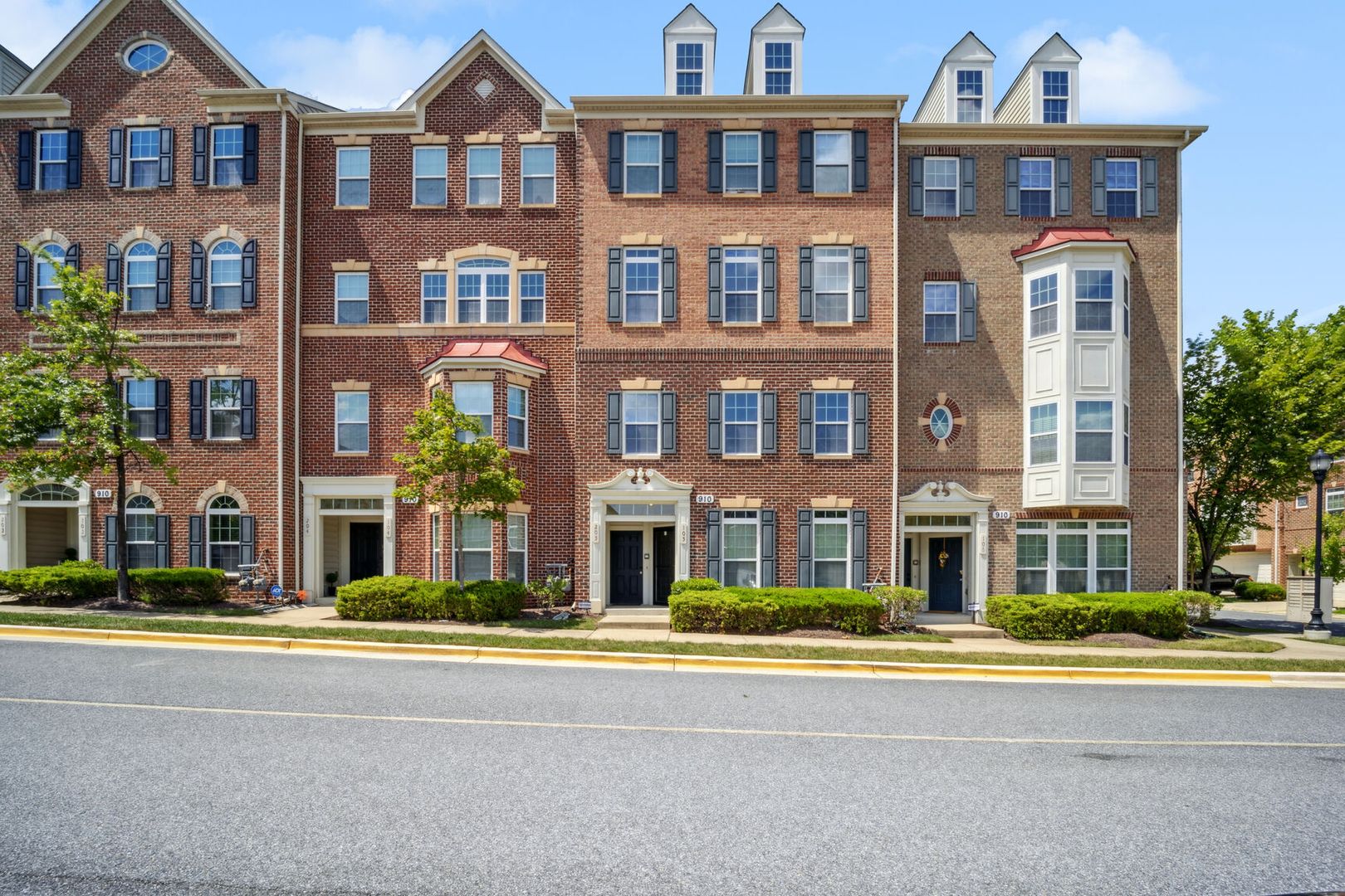 Bowie House: 910 Hall Station Drive