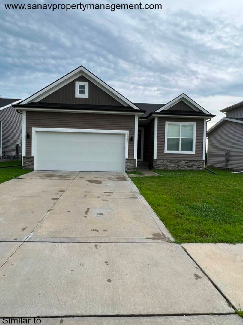 Ankeny House: 3905 NE 6th st