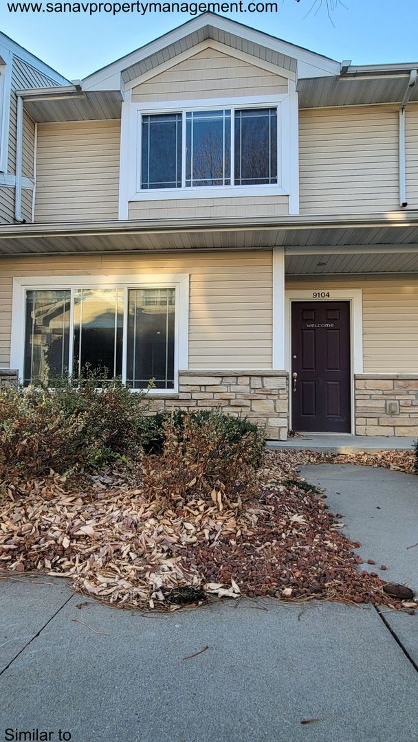 West Des Moines House: 8601 Westown Parkway Unit #9104