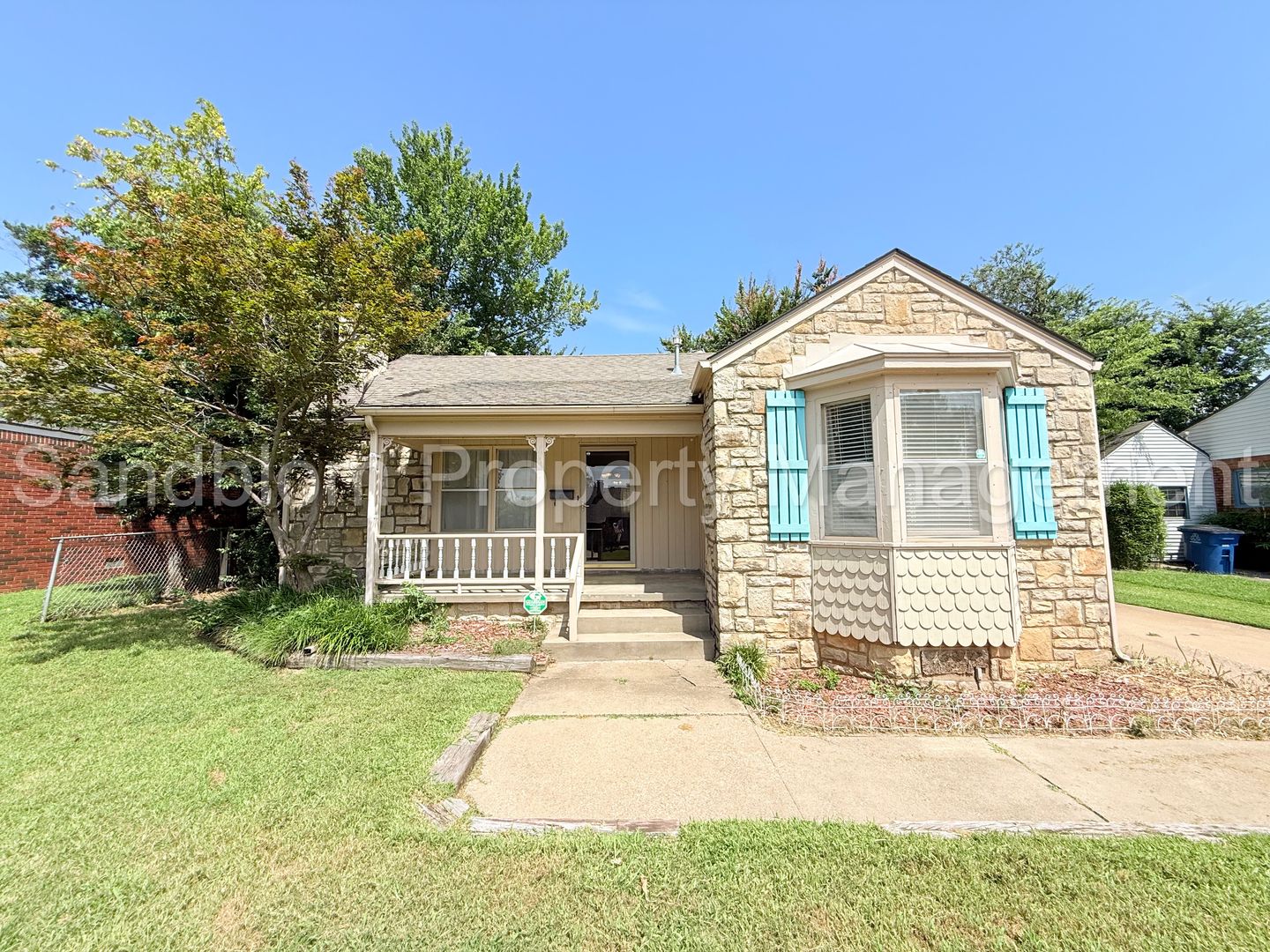 Tulsa House: 737 S Quebec Ave