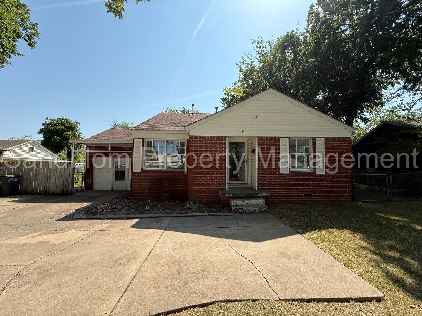 Tulsa House: 35 South Joplin Avenue