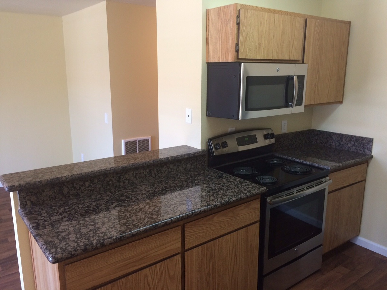 San Diego Apartment: 202 Willie James Jones Ave