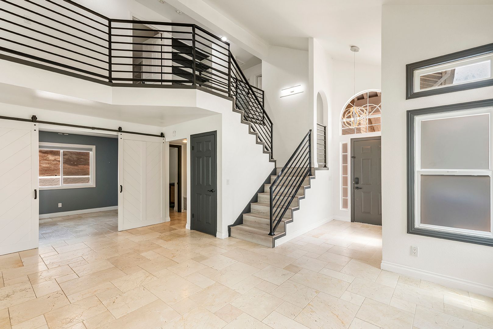 San Diego House: 13960 Carmel Ridge Rd