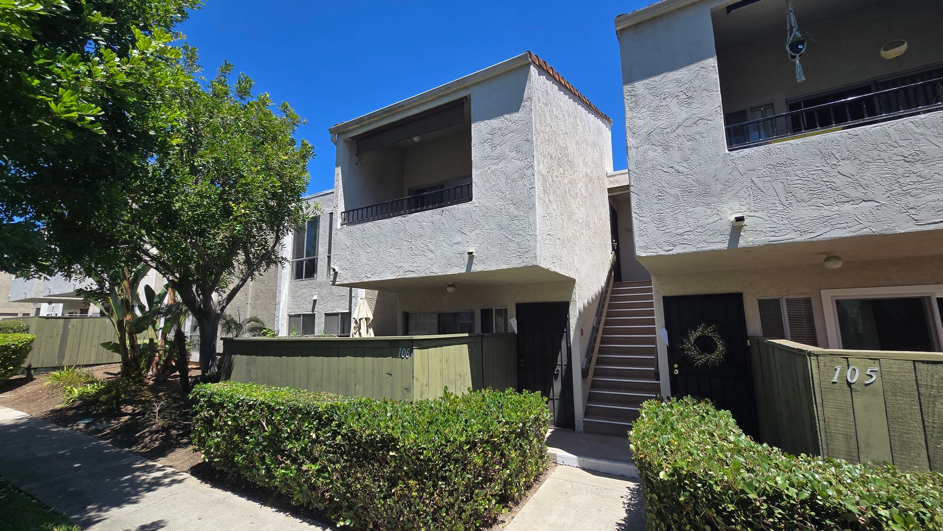 San Diego Condo: 3579 Ruffin Rd #206