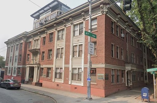 Top Floor Belltown Studio - 6 Weeks Free Rent – photo 1