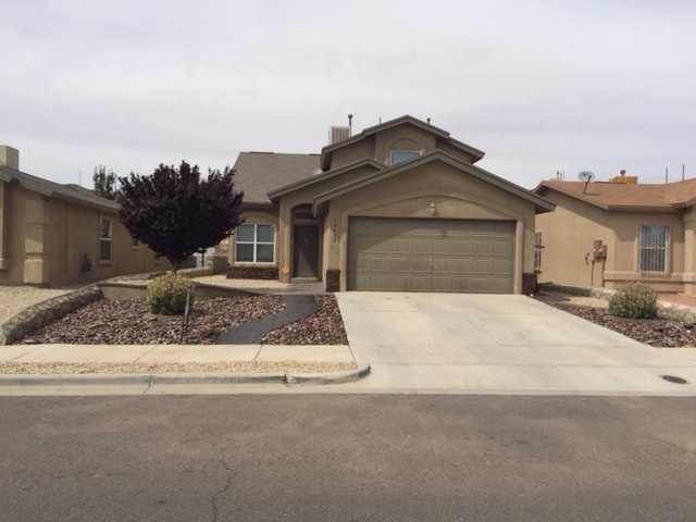 El Paso House: 14025 Tierra Vianey