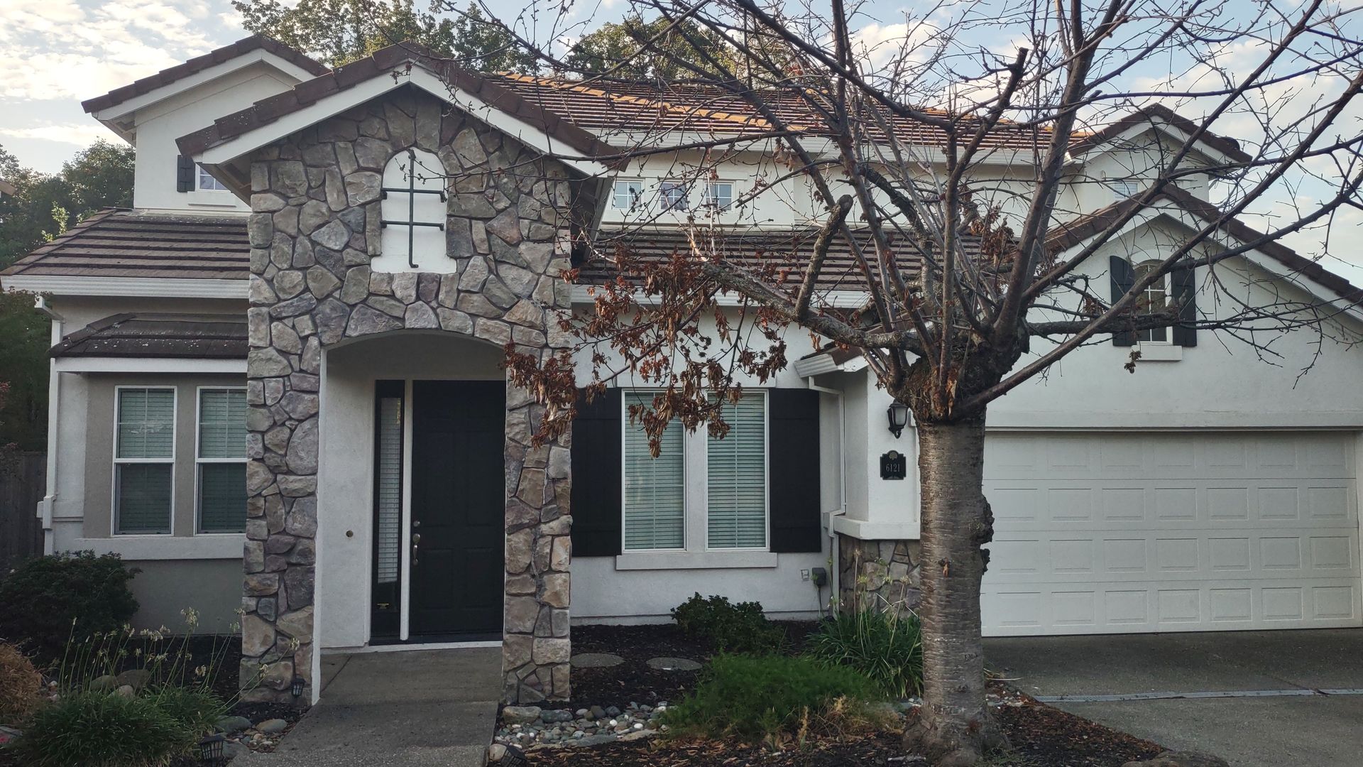 Granite Bay House: 6121 Lockridge Drive