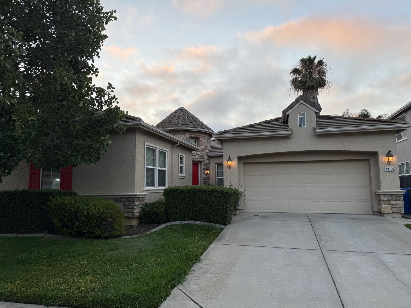 Elk Grove House: 10185 Porto Moniz Way