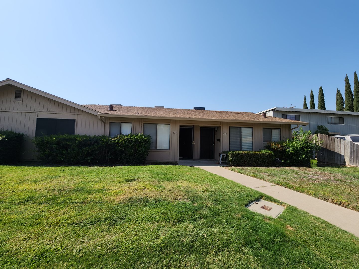 West Sacramento Multiplex: 934 Briarwood Dr.