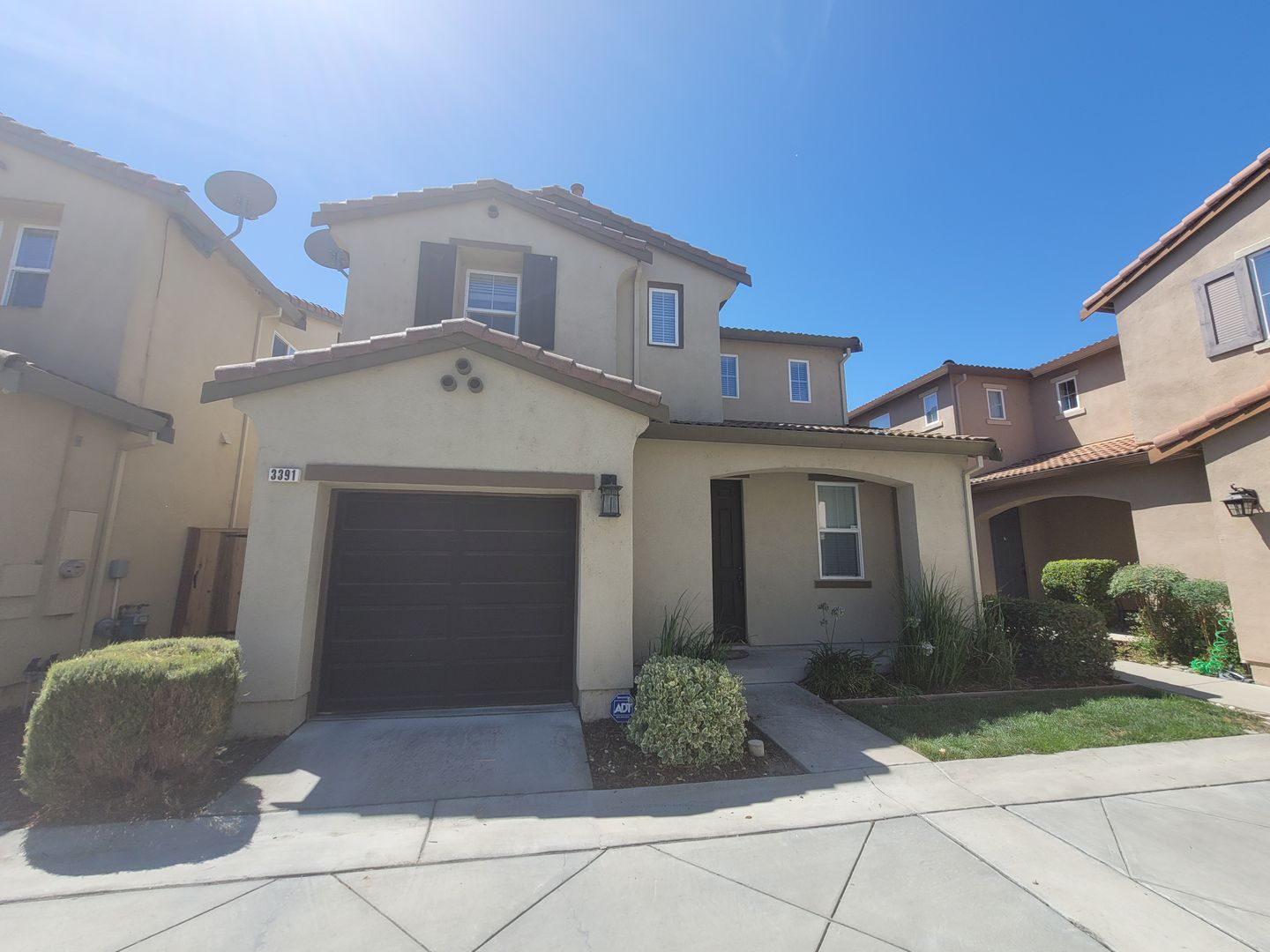 West Sacramento House: 3391 Walker Road