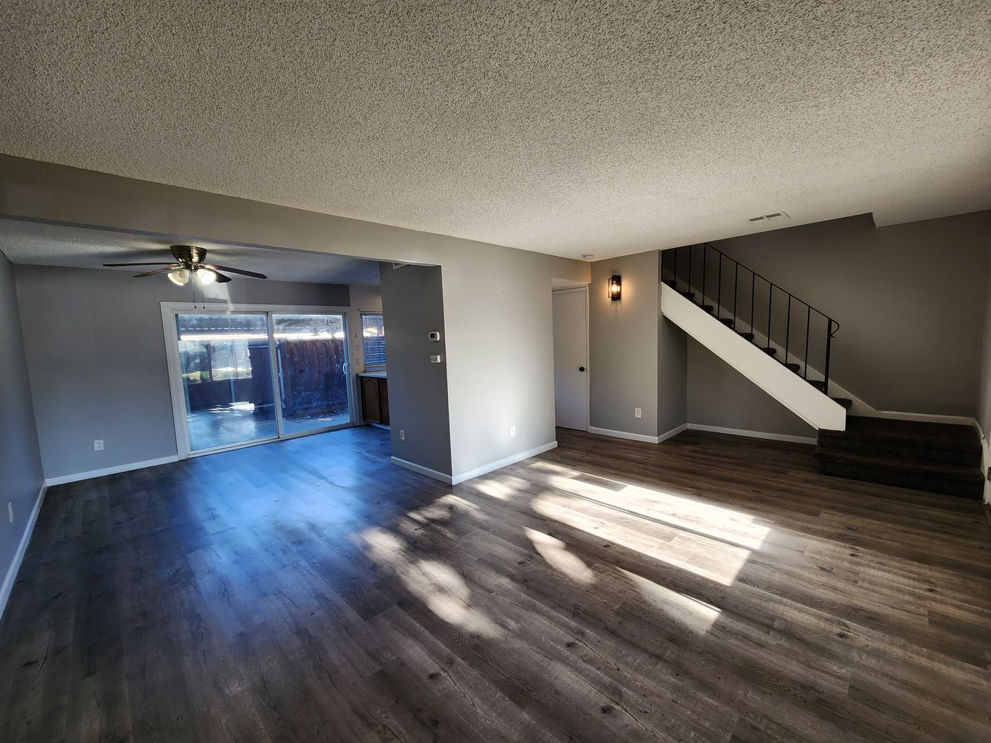 Sacramento Condo: 8613 La Riviera Dr. #C