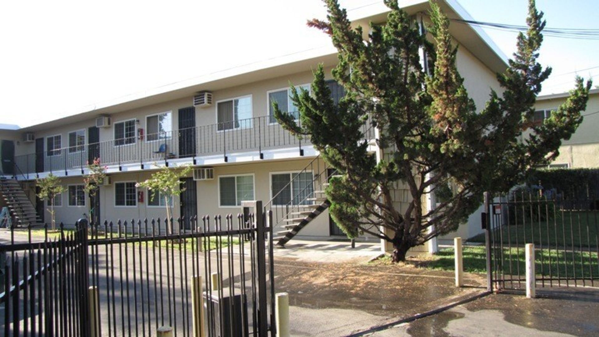 West Sacramento Apartment: 561 Pecan Street #1- #8