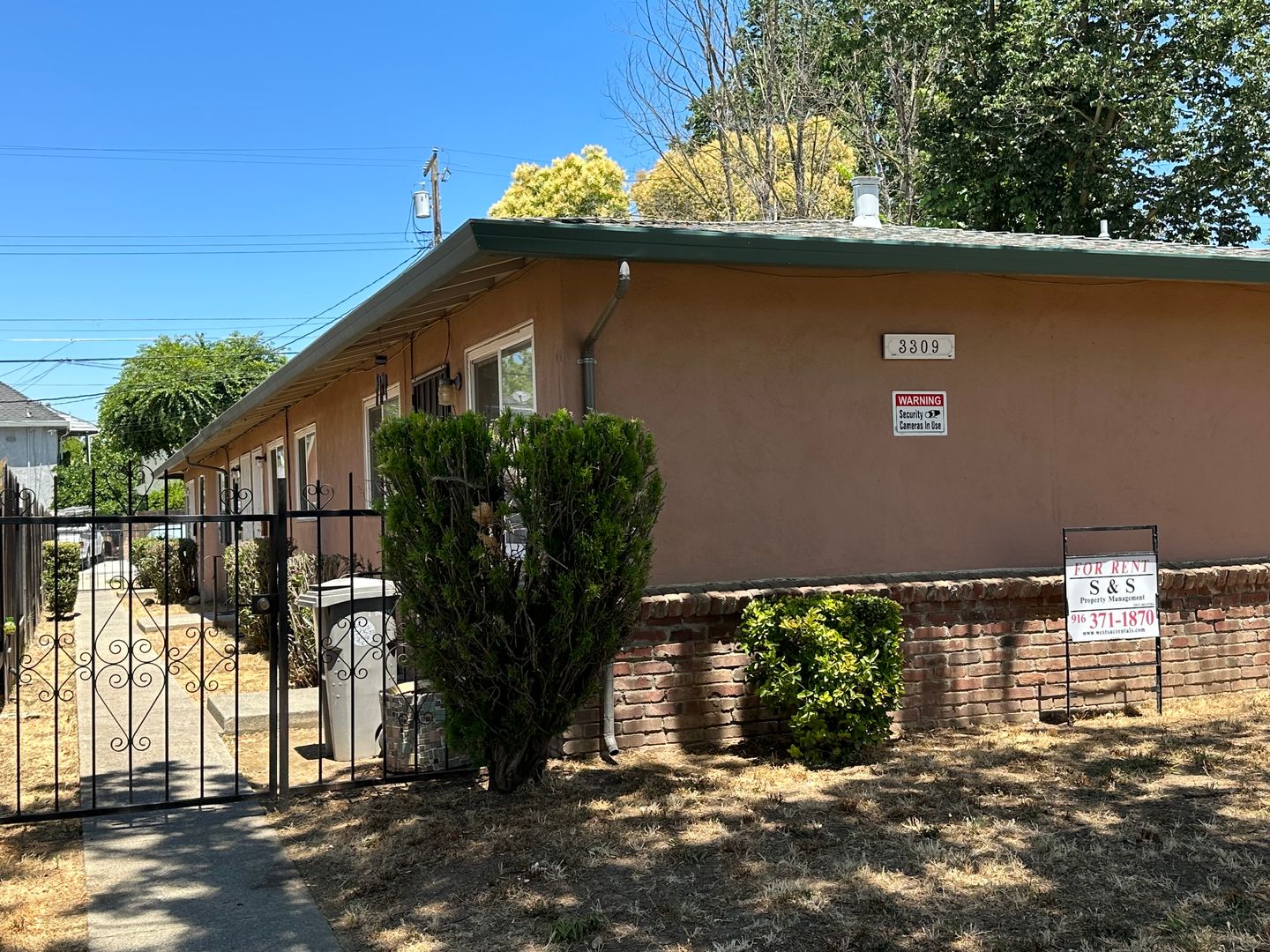 Sacramento Apartment: 3309 Y Street #D