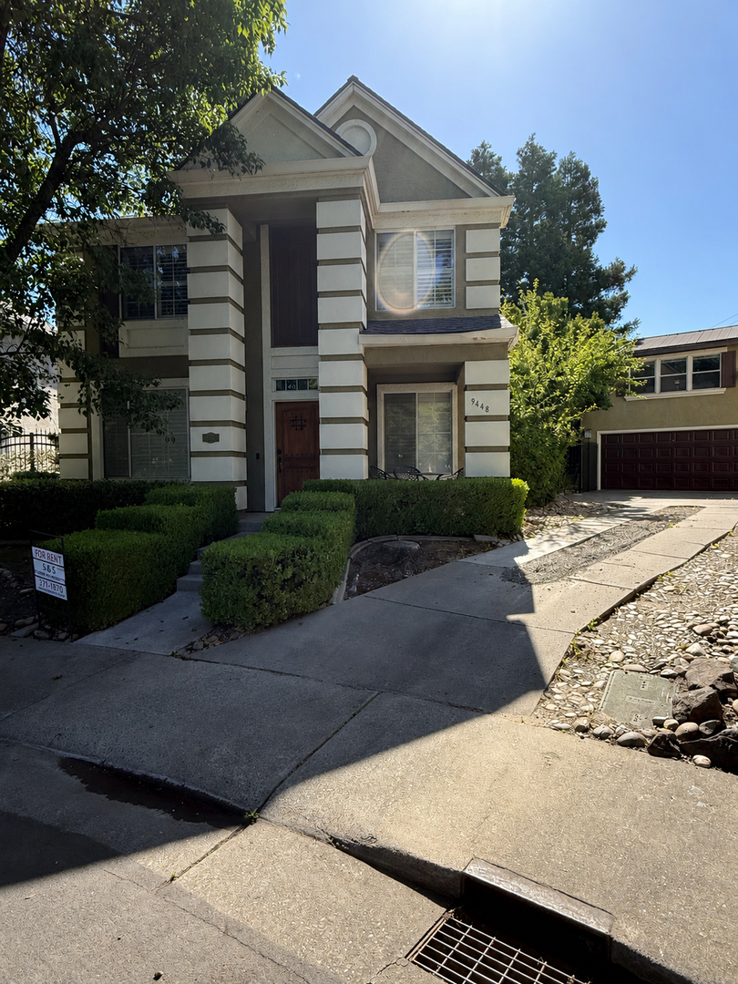 Elk Grove House: 9448 Cederview Way