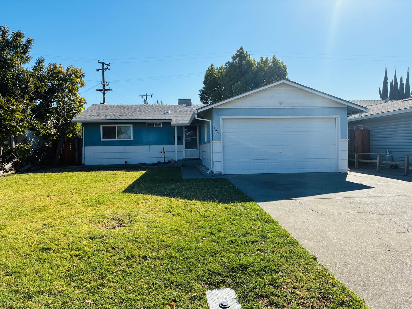 West Sacramento House: 625 Arthur Drive