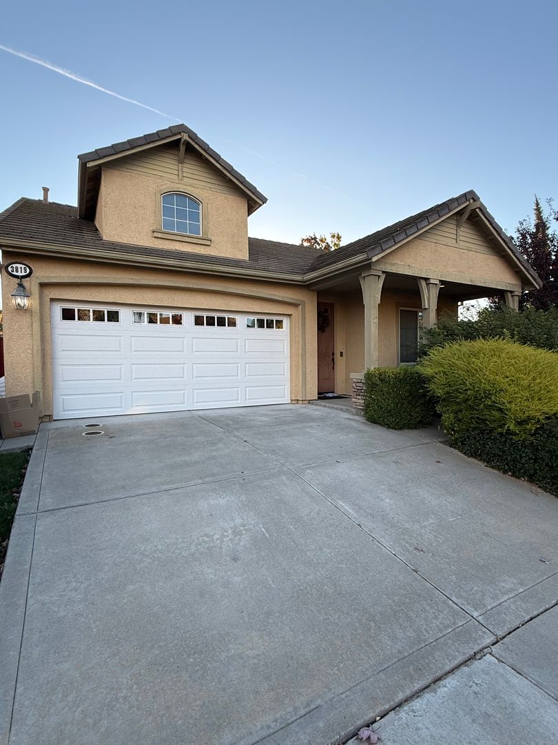 West Sacramento House: 3819 Kaweah Street