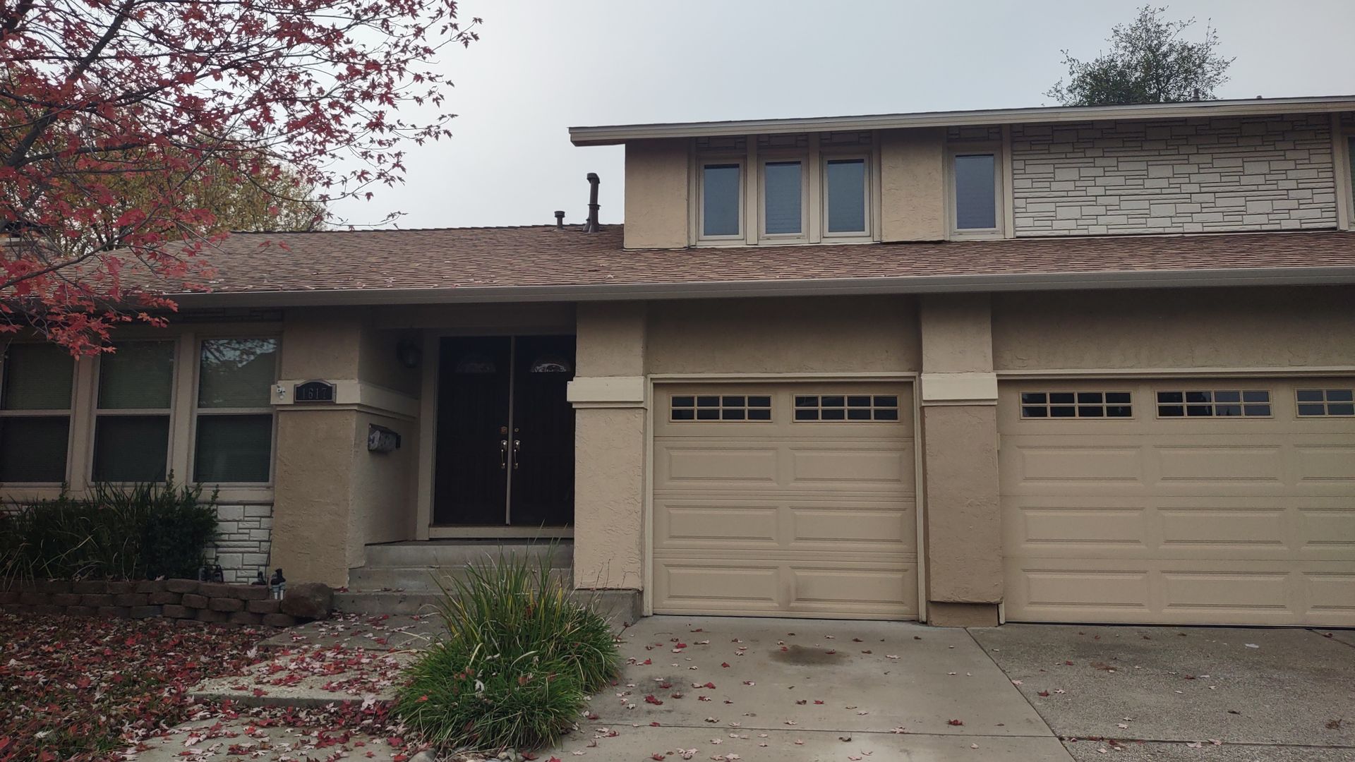 Roseville House: 1617 Oakview Drive