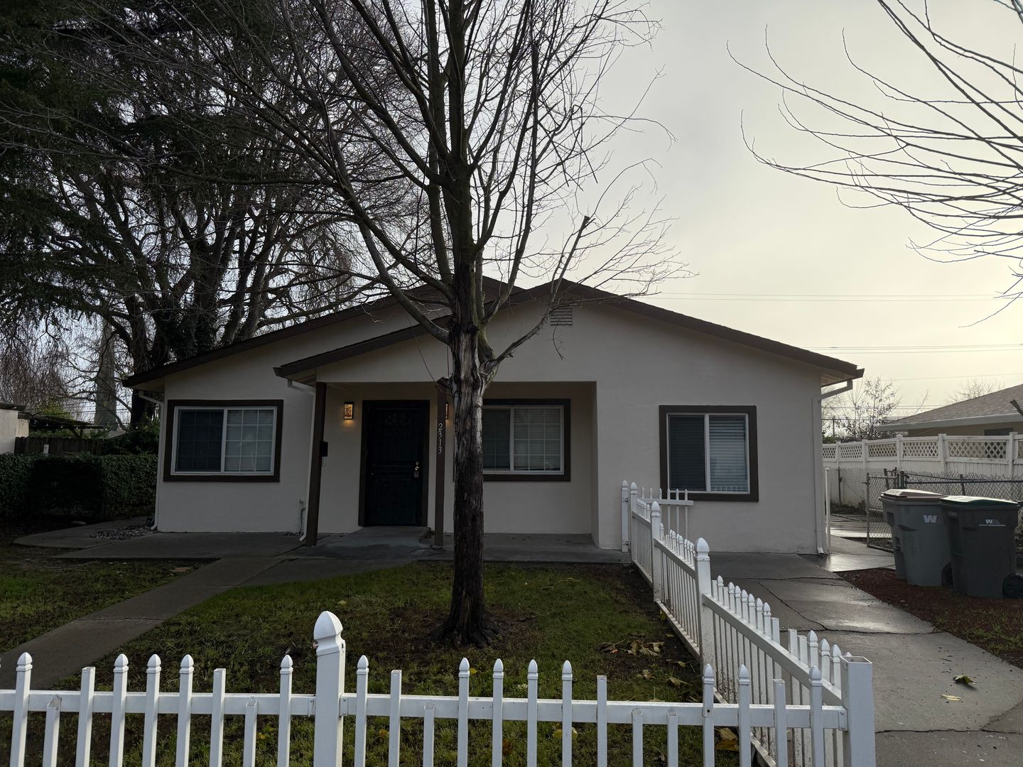 West Sacramento House: 2313 Manchester Street