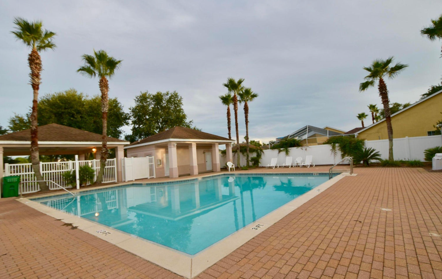 PANAMA CITY BEACH House: 107 SUMMERWOOD DR