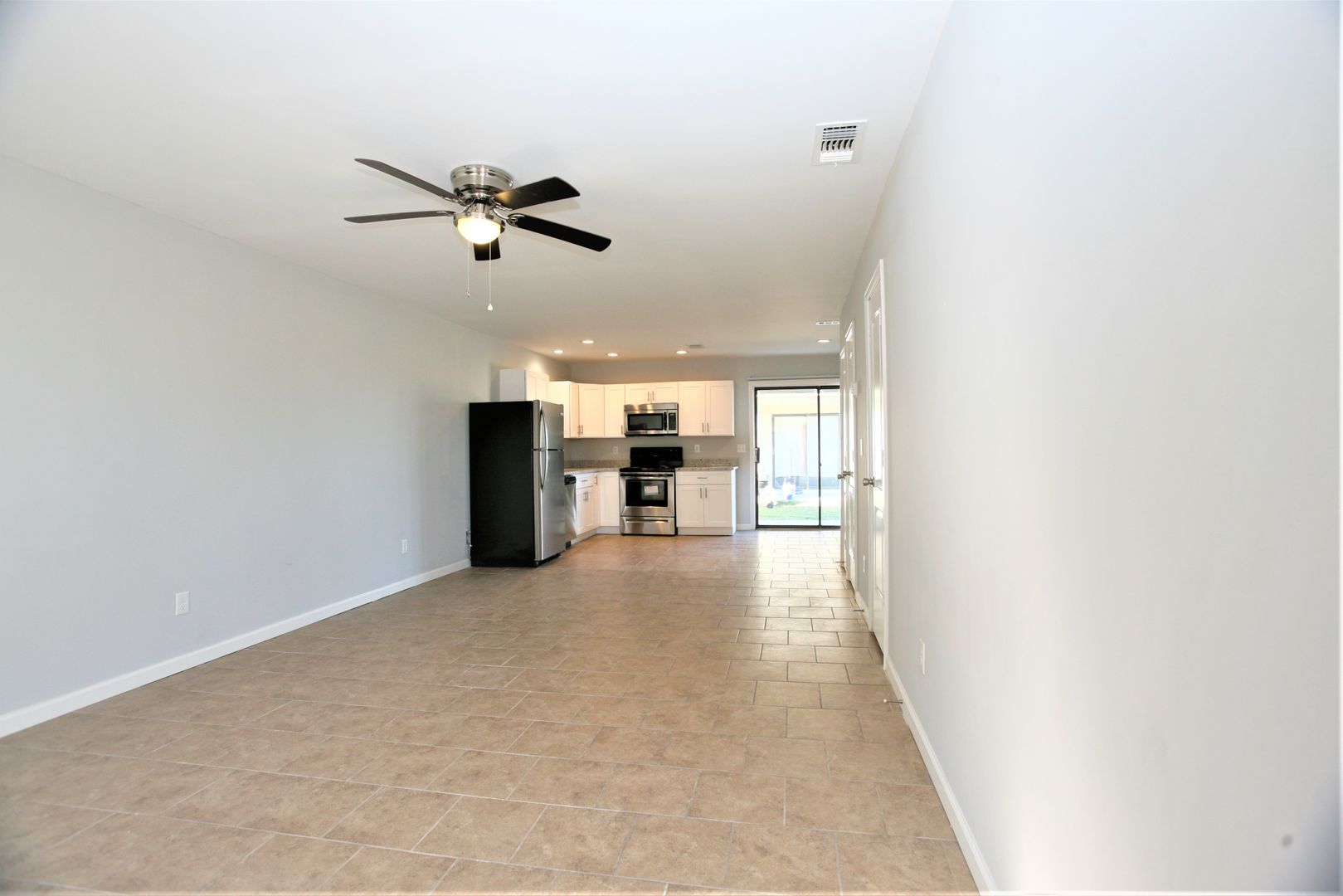 Panama City Apartment: 6121 Harvey St