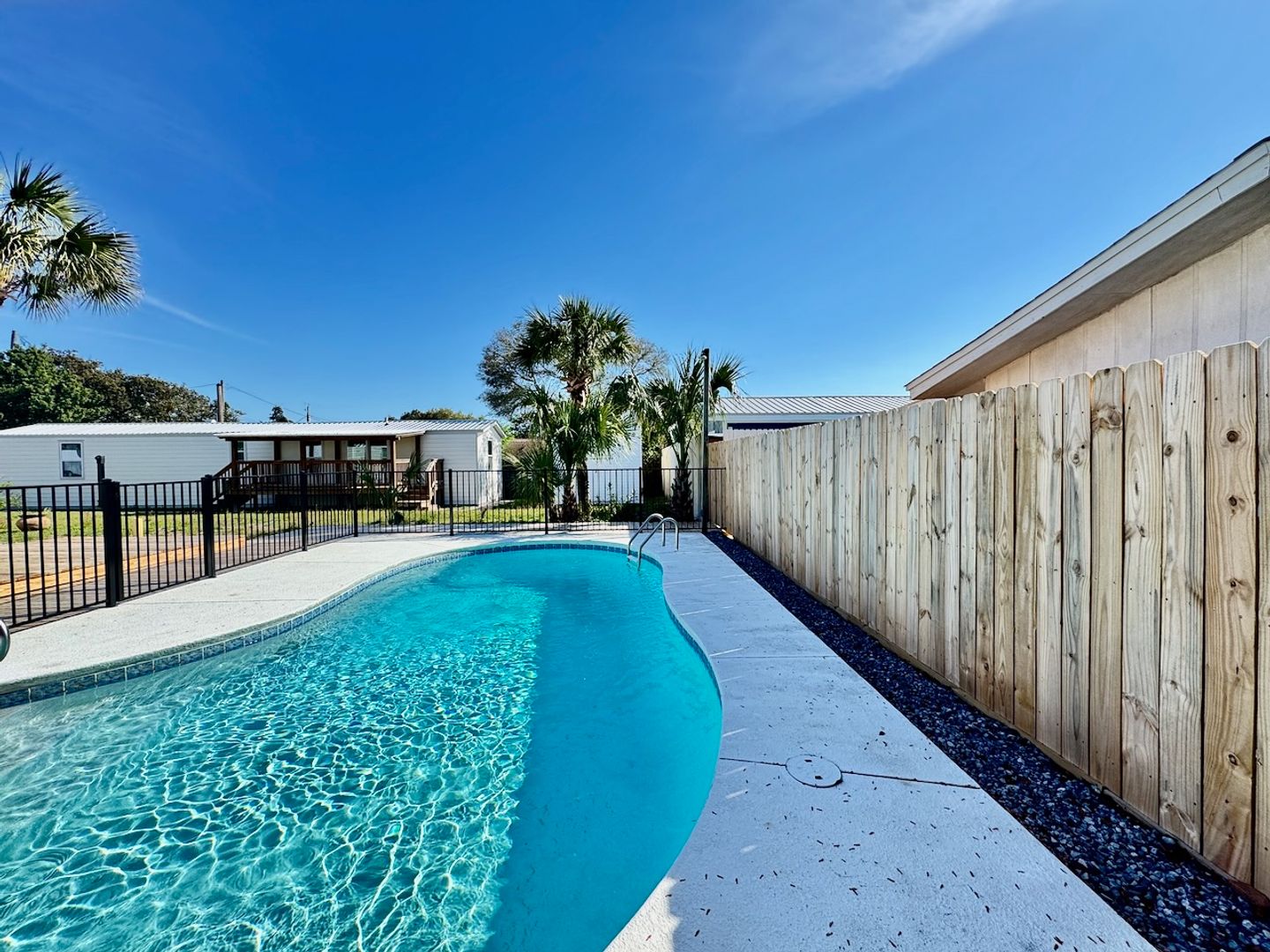 Panama City Beach Condo: 325 Hibiscus Dr