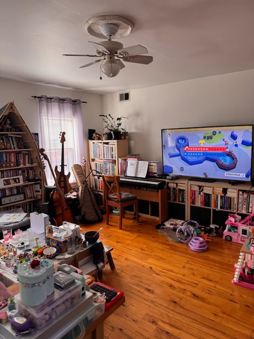 Philadelphia Apartment: 939 Carpenter Street