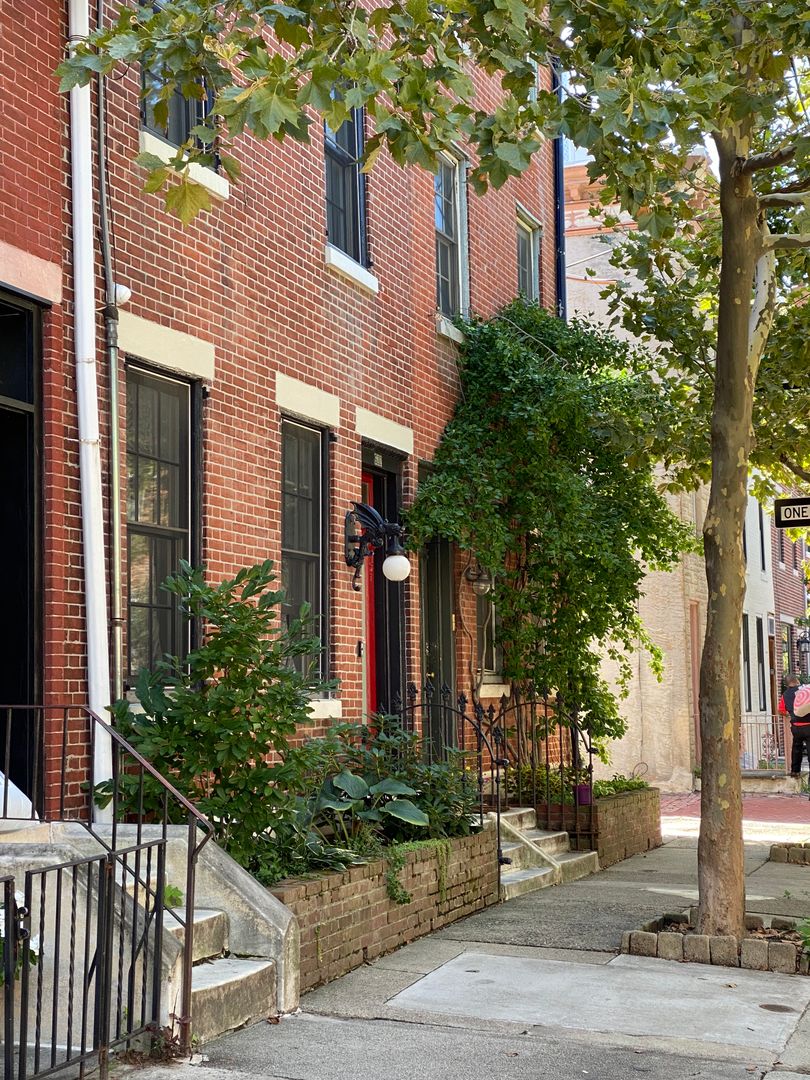 Philadelphia Apartment: 624 Catherine Street