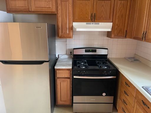 2 BR Apt, Central Air, Midview schools! – photo 1