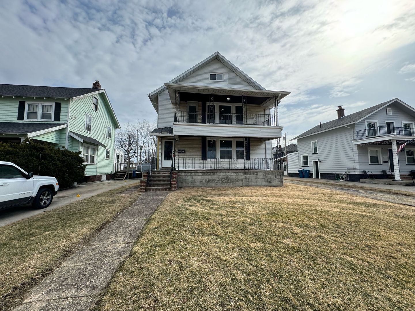 Lorain Apartment: 839 - 841 Allison Ave