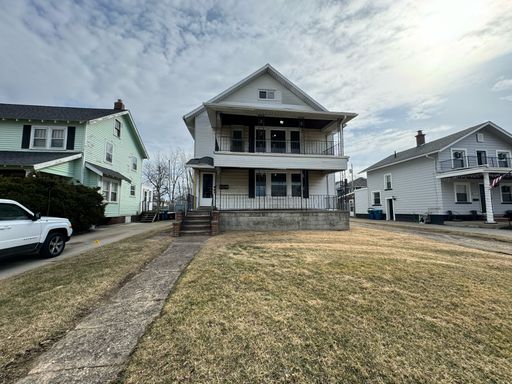 3 Bed - 1 Bath - Up Unit of a Duplex – photo 1