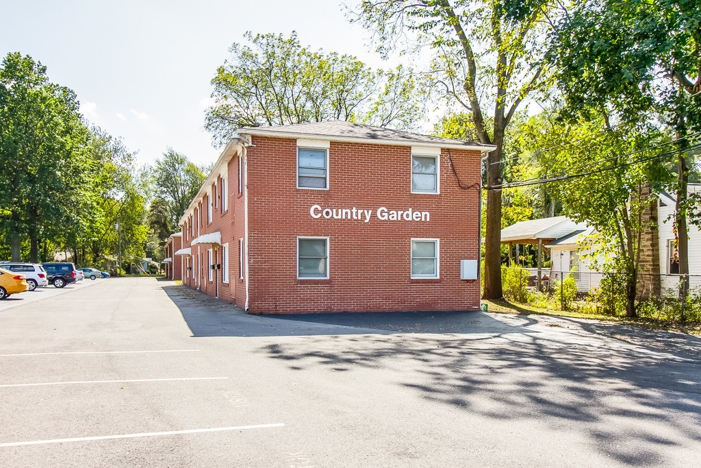 780 Oberlin-Elyria Rd